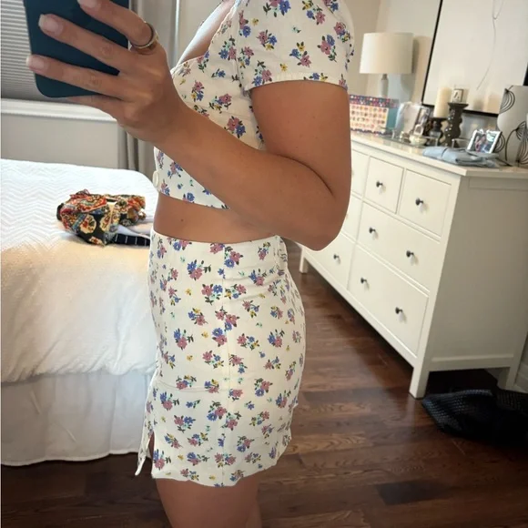 Floral Matching Set - Picture 2 of 5